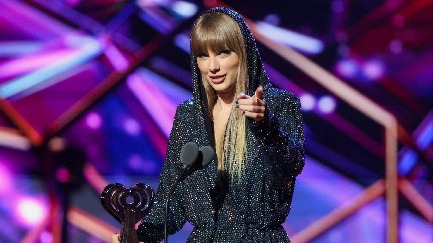 Taylor Swift says Ice Spice was the one who started her ‘Karma’ remix