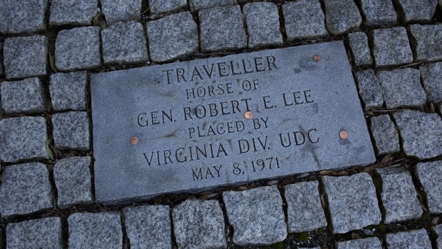 Plaque marking Robert Lee's Civil War horse, Traveller.