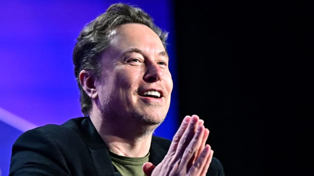 Elon Musk’s daughter has spoken for the first time about her relationship with her father.