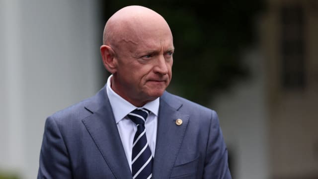 Mark Kelly fueled veepstakes intrigue by posting and then deleting a post which appeared to indicate that he was no longer in the running to become Kamala Harris’ running mate.