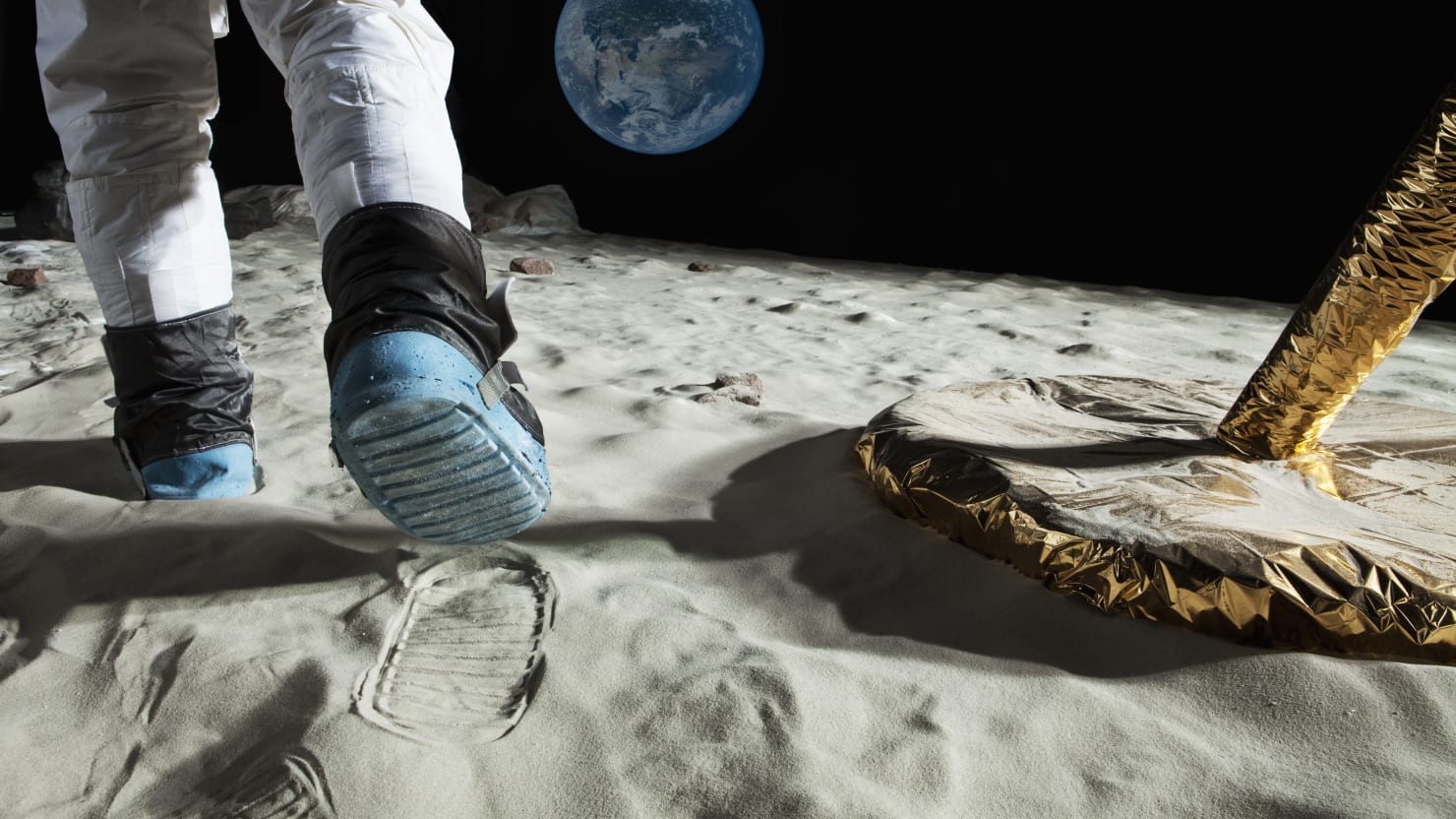 月の土は月宇宙飛行士のための空気および燃料に変えることができます