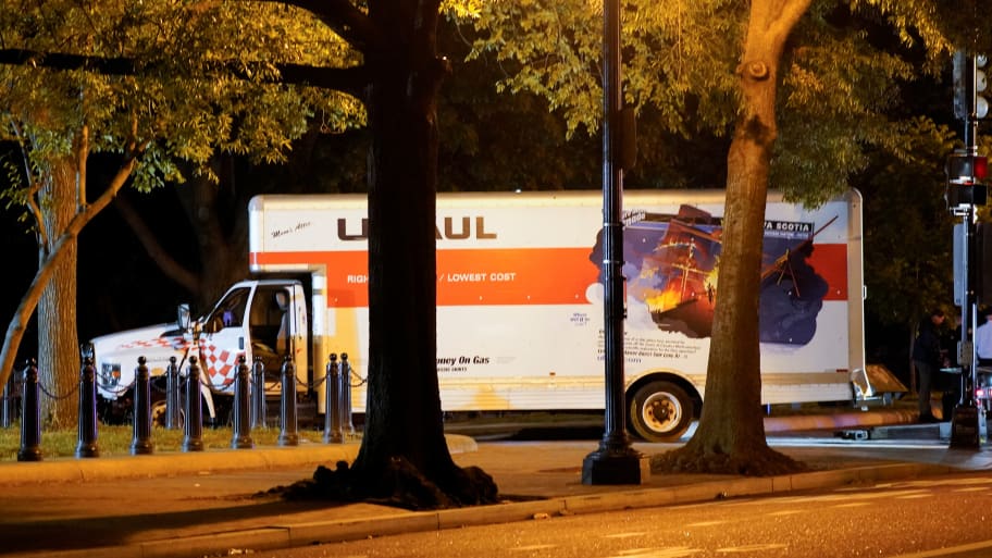 A box truck crashed into a barricade near the white house