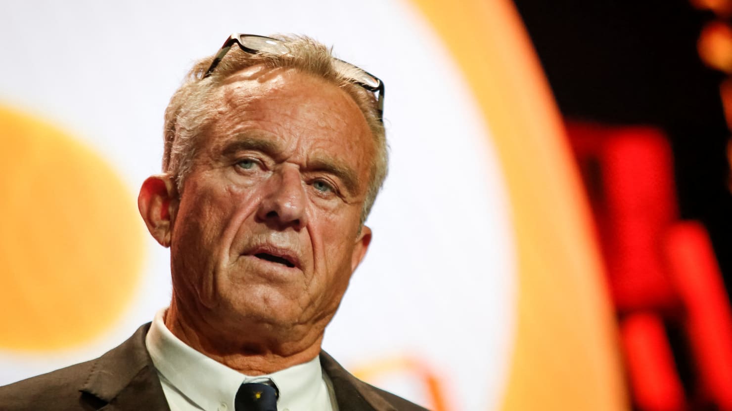 Michelle Vargas Sex - NewsNation to Host RFK Jr. Town Hall Amid Anti-Vax Controversy