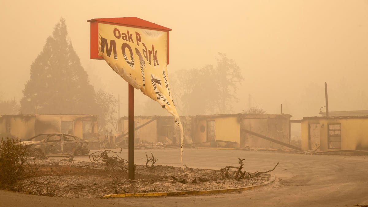 An Oregon City Destroyed Like a Bomb Went Off as Wildfires Devastate West Coast