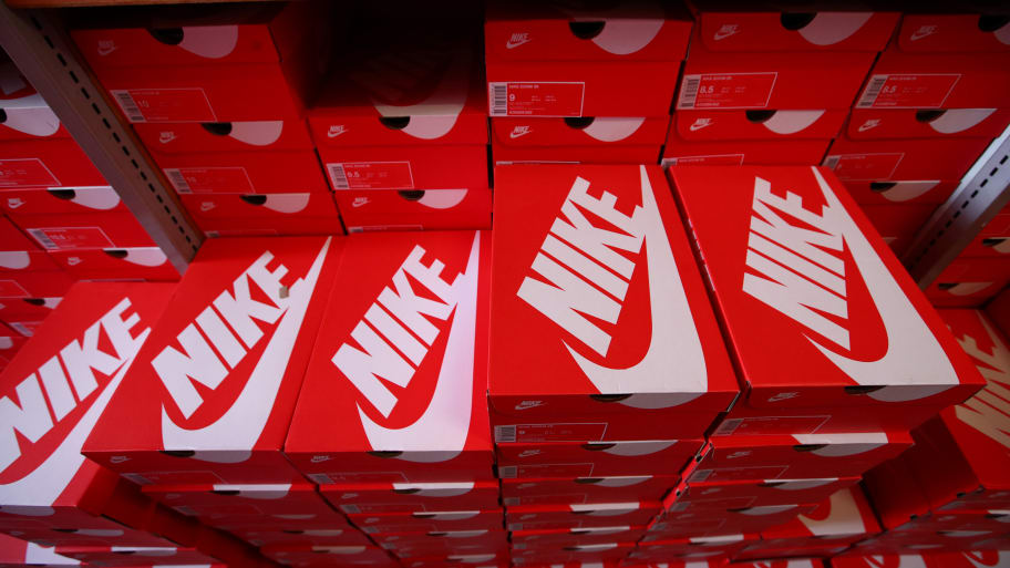 Nike to Add Pregnancy Pay Protections to Contracts of Female Athletes