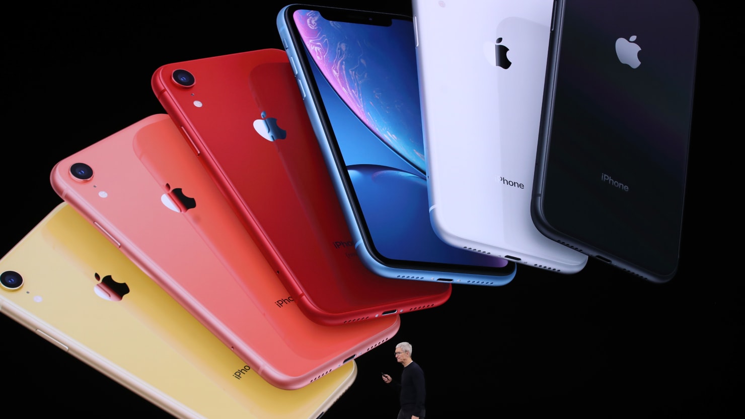 Apple is inching you toward its more expensive iPhones