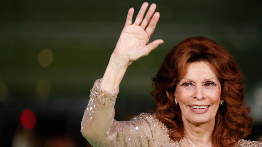 Actor Sophia Loren poses at the Academy Museum of Motion Pictures gala in Los Angeles in September 2021.