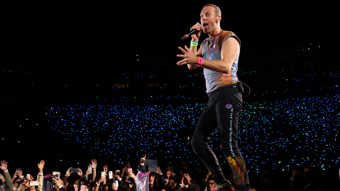 Philippines Prez Flies in the Face of Coldplay’s Eco Efforts by Taking Helicopter to Gig