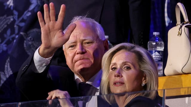 Gov. Tim Walz (D-MN) and wife, Gwen.