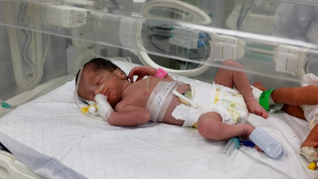 Sabreen Jouda, a baby who was rescued from her deceased mother’s womb in Gaza, has now also died. 