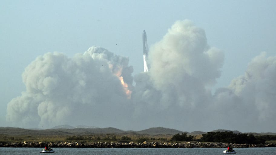 SpaceX’s Starship lifts off from the company’s Boca Chica launchpad on an orbital test mission, near Brownsville, Texas, April 20, 2023. 