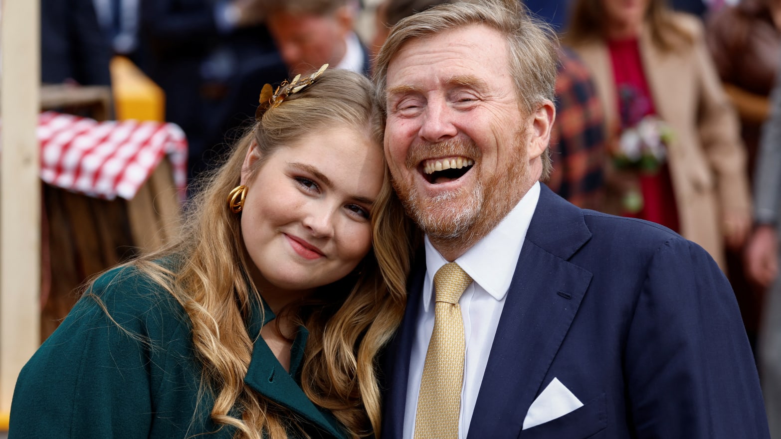 Dutch King Willem-Alexander and his daughter pose together