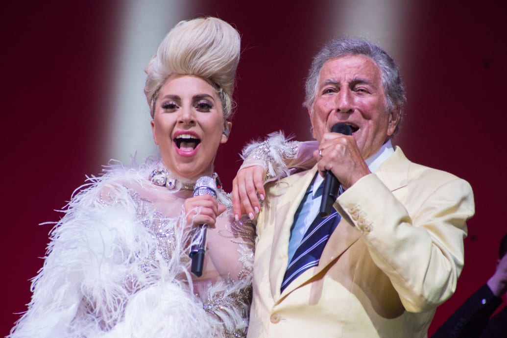 Lady Gaga and Tony Bennett performing