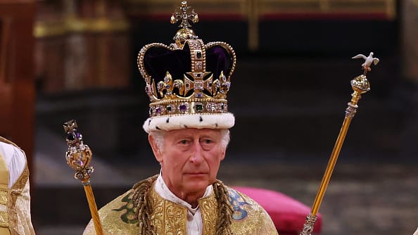 King Charles and Queen Camilla crowned in historic Coronation - BBC News
