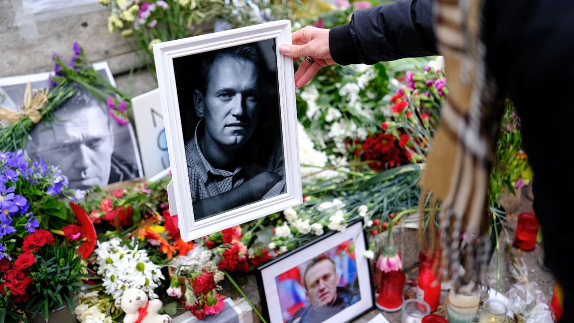 Alexei Navalny’s Team Says Russia Won’t Even Let Them Hold a Memorial