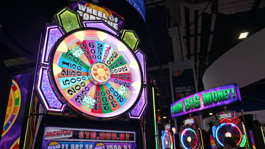 A Wheel of Fortune slot machine