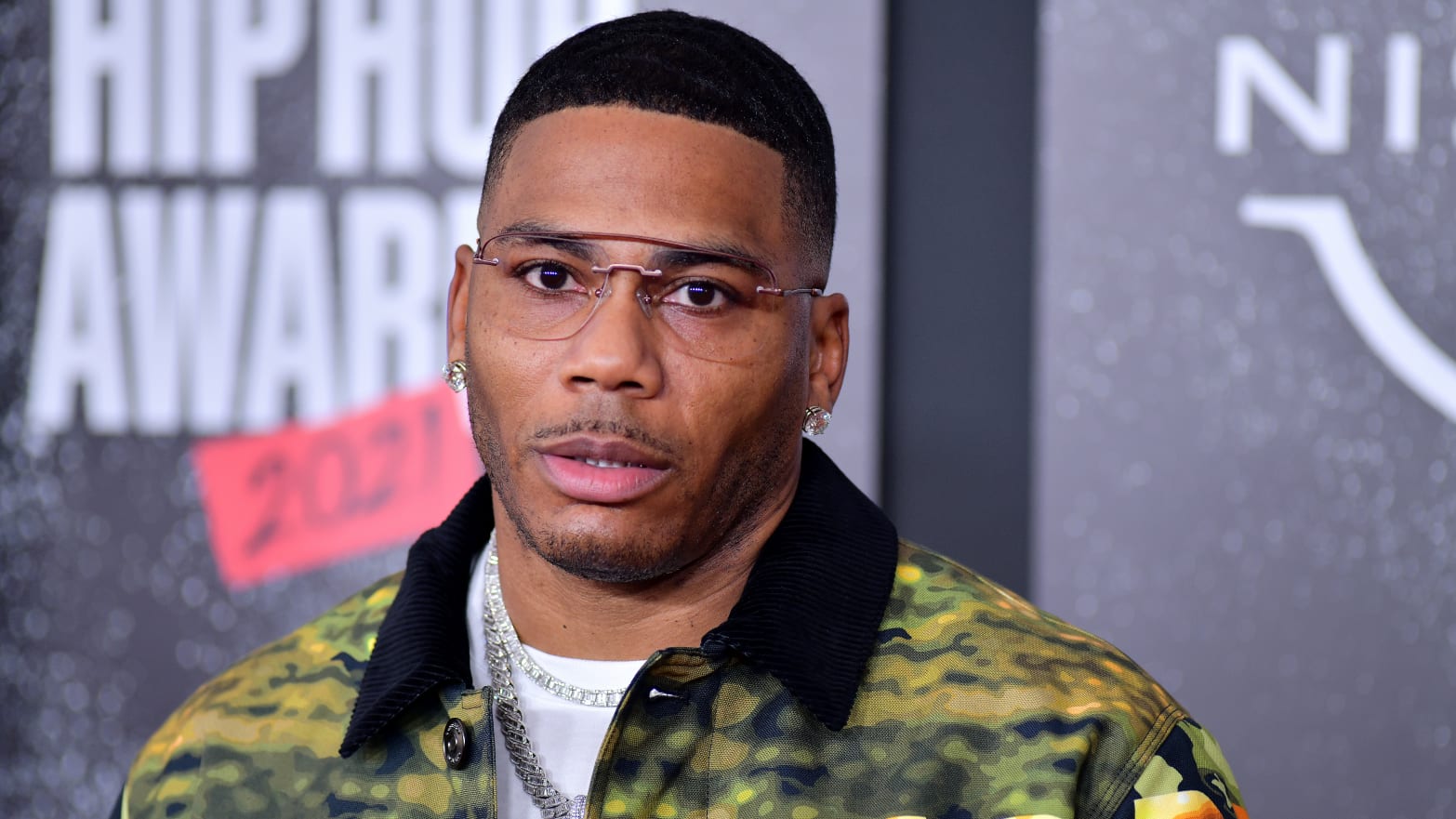 Nelly won a slots jackpot before he was arrested.