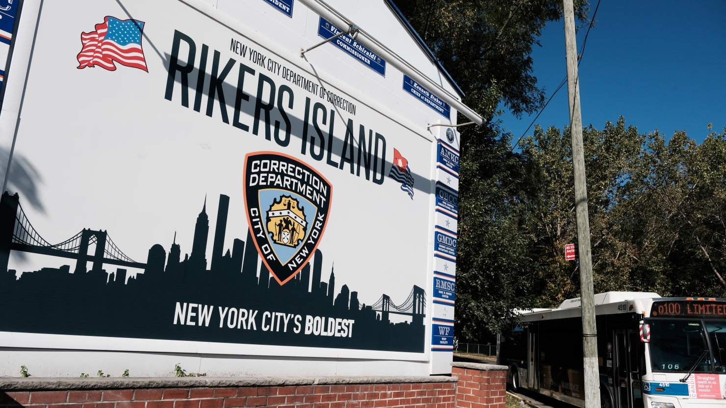 Judge Frees Rikers Inmate Who Said Prisoners Were Running the Jail and Running a ‘Fight Club’