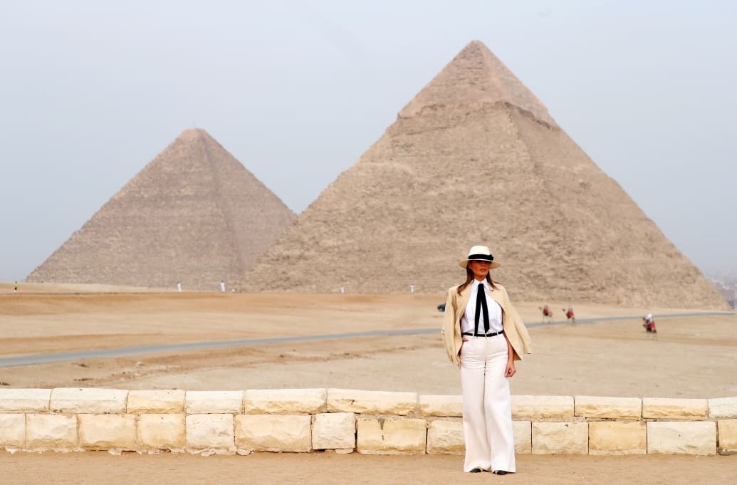 Melania Trump in front of the Great Pyramid