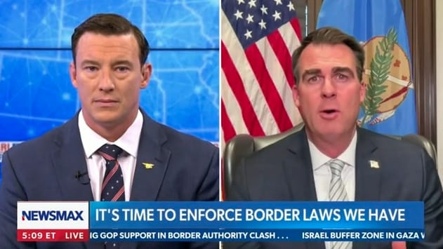 Oklahoma Gov. Kevin Stitt and Newsmax host Carl Higbie muse about a potential hot war between Texas and the federal government.
