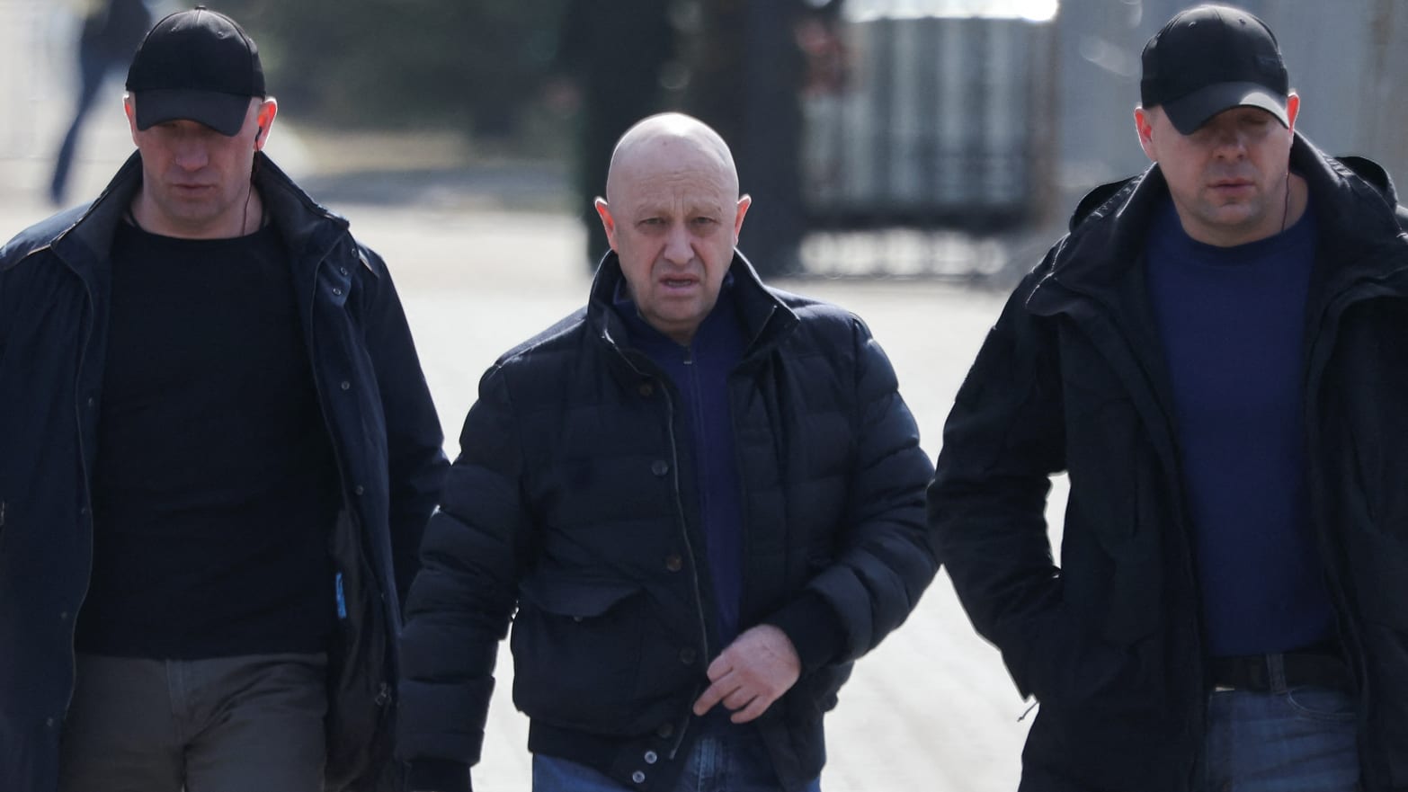 Wagners Yevgeny Prigozhin Offered to Reveal Russian Positions to Ukraine, Report Says photo picture