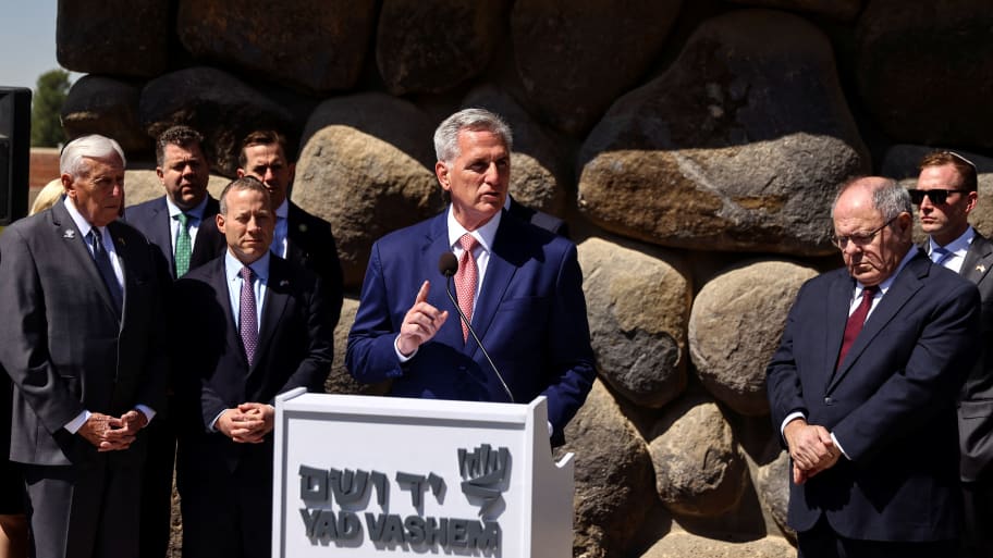 U.S. House Speaker Kevin McCarthy speaks from a podium during a visit to Yad Vashem in Jerusalem, May 1, 2023. 