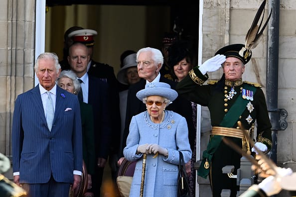 Kraliçe Elizabeth ve Boris Johnson'ın Ortak Tek Şeyi