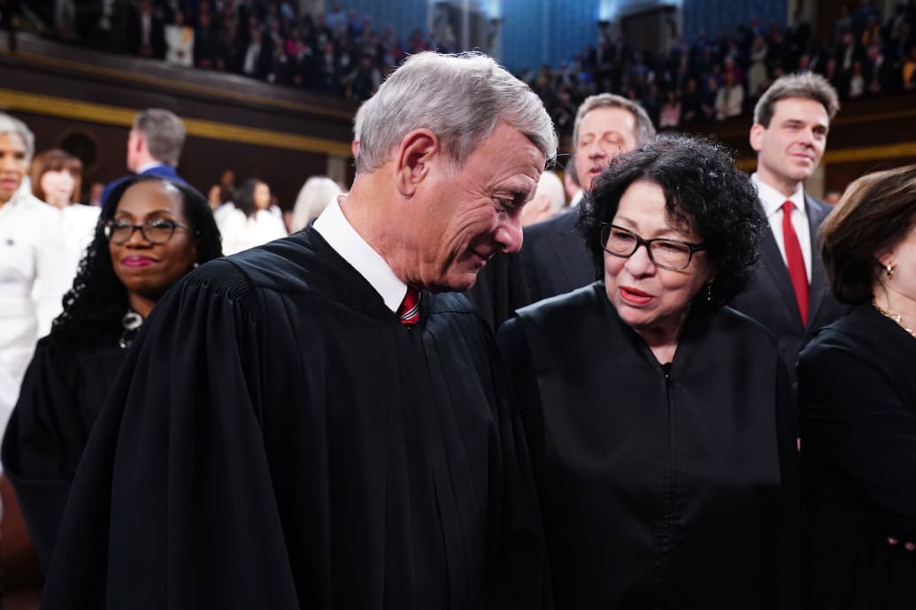 Photograph of Chief Justice John Roberts and Justice Sonia Sotomayor at the State of the Union