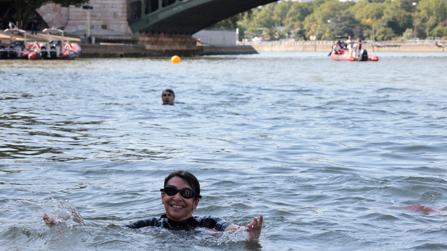 Paris Mayor Anne Hidalgo swimming in the Seine.