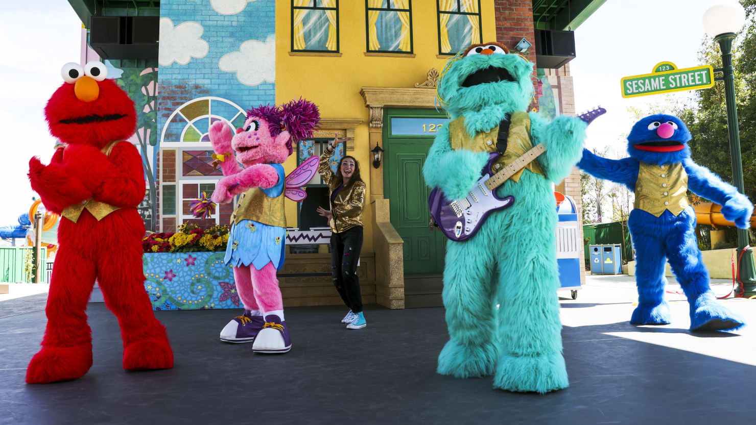 $25M Lawsuit Against Sesame Place Alleges Rampant Racial Discrimination – The Daily Beast