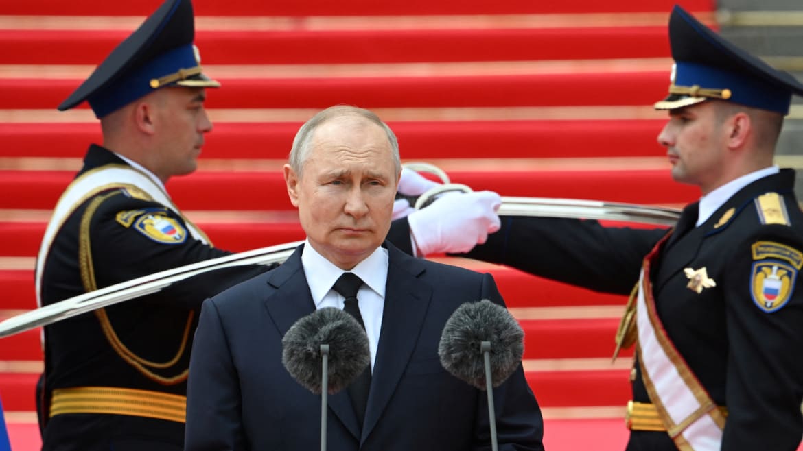 Hardline Russians Mock ‘Pitiful’ Putin’s Bewildering Post-Mutiny Speeches
