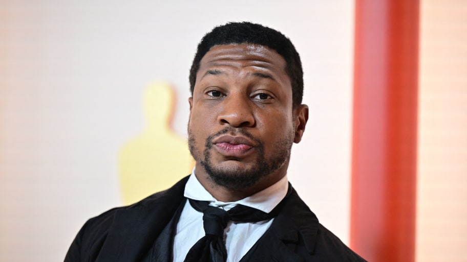 Jonathan Majors attends the 95th Annual Academy Awards at the Dolby Theatre in Hollywood, California.