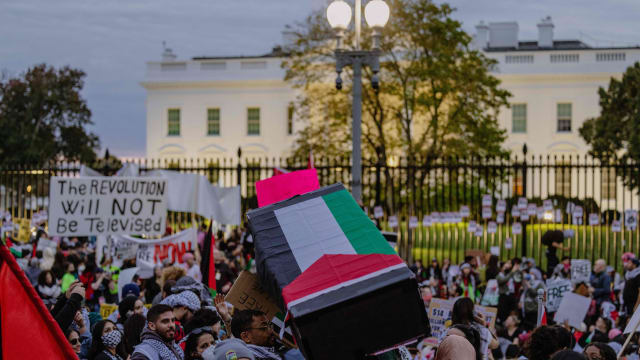 A photo of a pro-Palestinian demonstration nearby the White House on November 4.