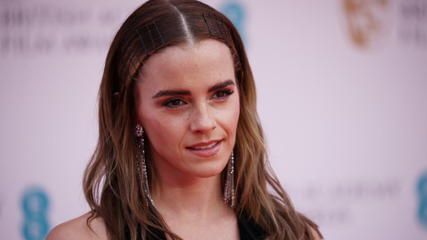 Twisted Deepfake Ads on Facebook, Instagram Use Emma Watson's Face: Report