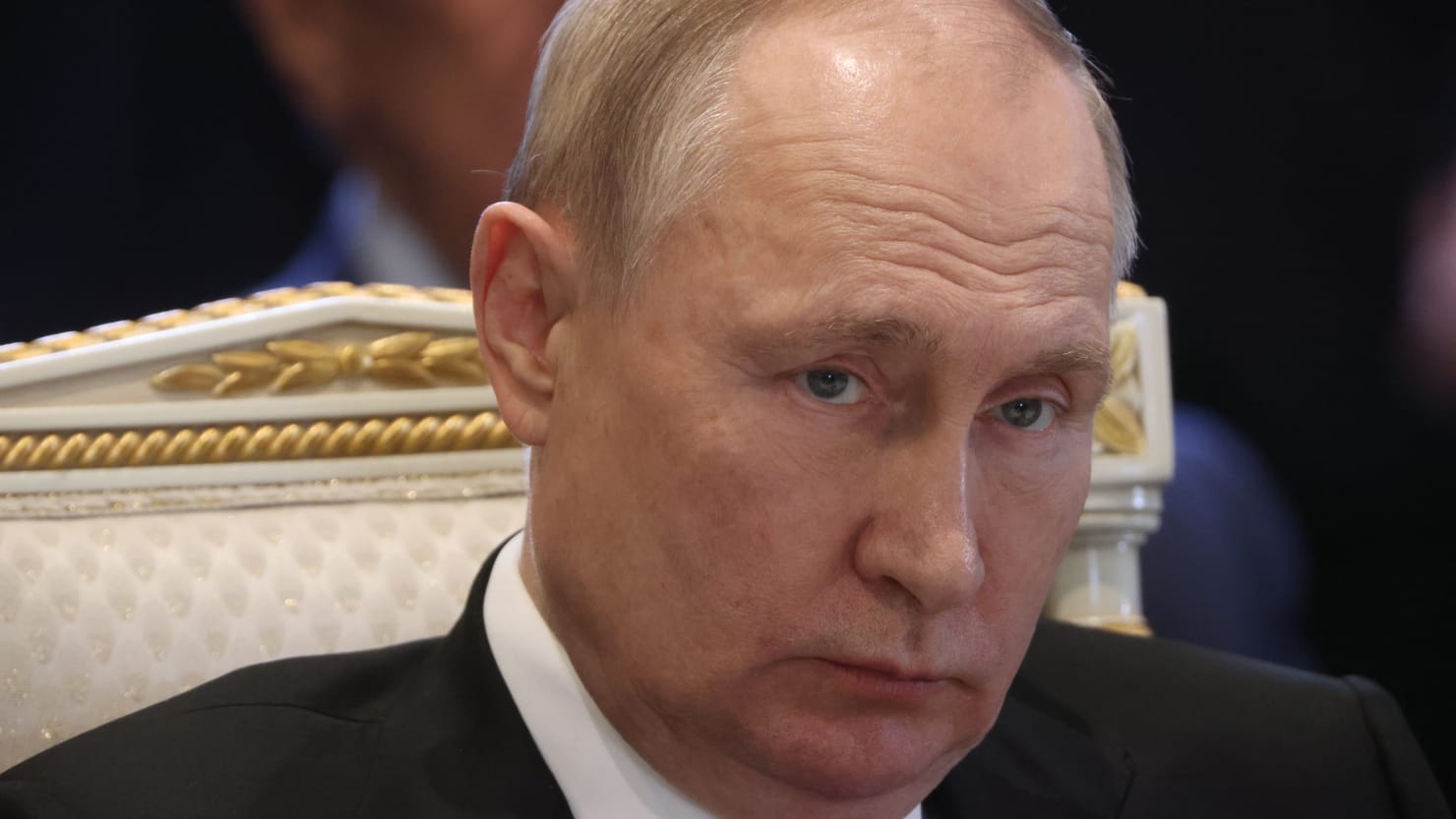 Tající cron Vladimir Putin kvůli hrozbě Krymu z Ukrajiny v ruských médiích