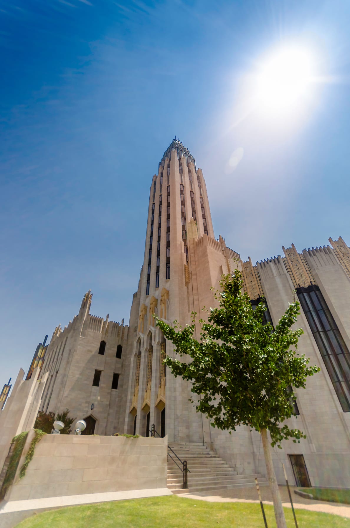One of the Worlds Most Stunning Churches Is in Tulsa, Oklahoma pic