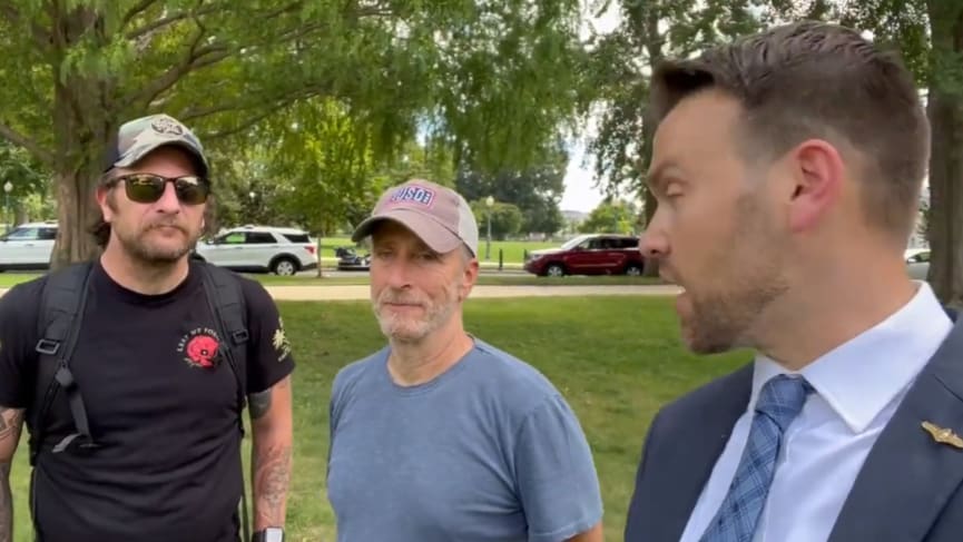 Jon Stewart Finds Common Ground With ‘Pizzagate’ Conspiracist Over Vets Bill