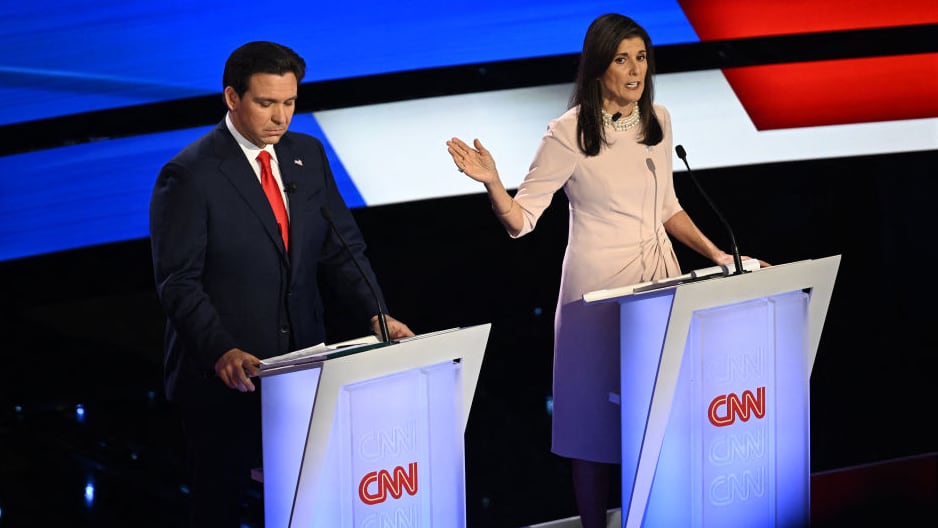 Nikki Haley and Ron DeSantis during a debate Wednesday in Iowa. 