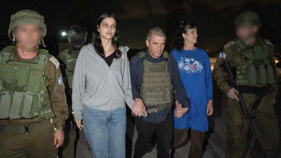 American hostages Judith and Natalie Raanan walking once across border into Israel.