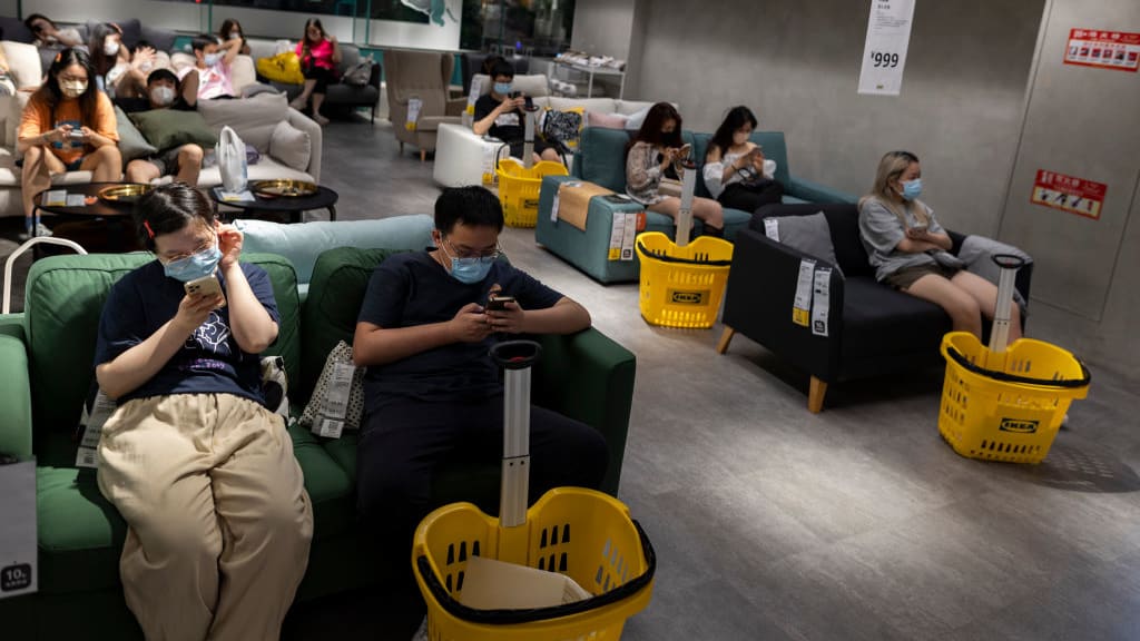 Ikea Shoppers Run for Their Lives After Store Ordered to Lock Down in Shanghai