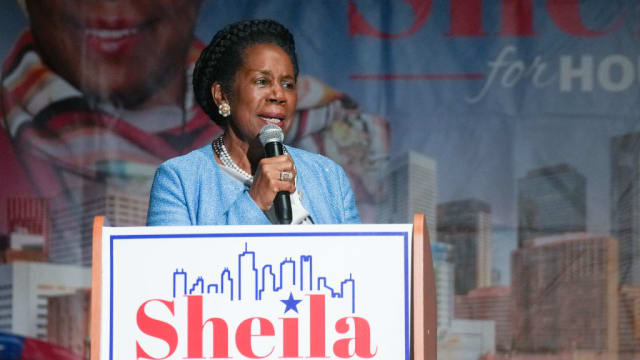 Sheila Jackson Lee said she “misspoke” when claiming the moon is made of gases. 