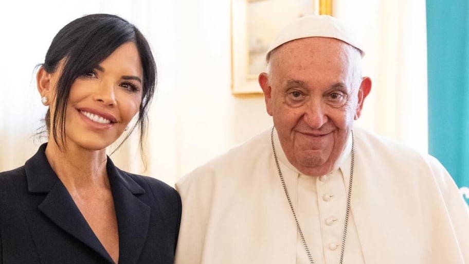 Lauren Sanchez shared pictures of her and Jeff Bezos spending time with Pope Francis in the Vatican.