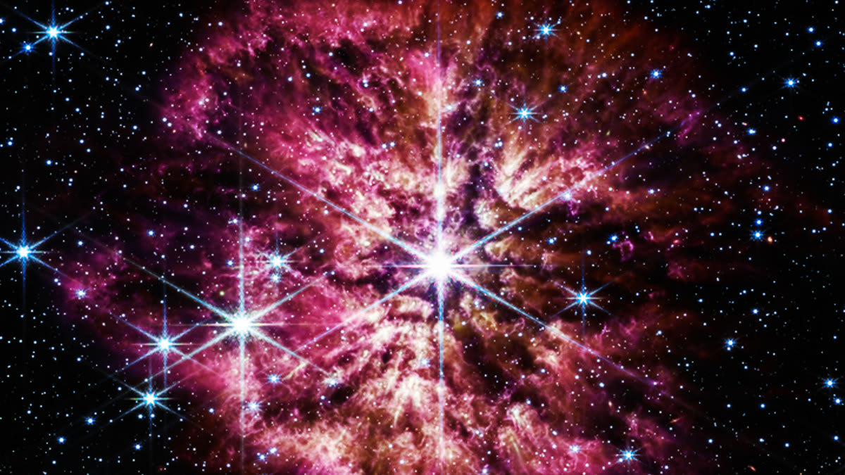 James Webb Space Telescope captures a star shedding its skin before a Supernova