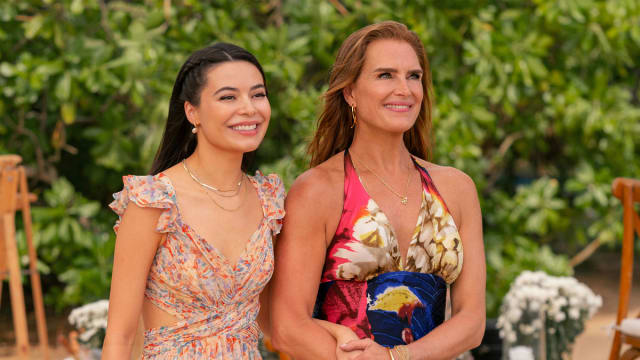 Brooke Shields and Miranda Cosgrove walk together in a still from ‘Mother of the Bride’
