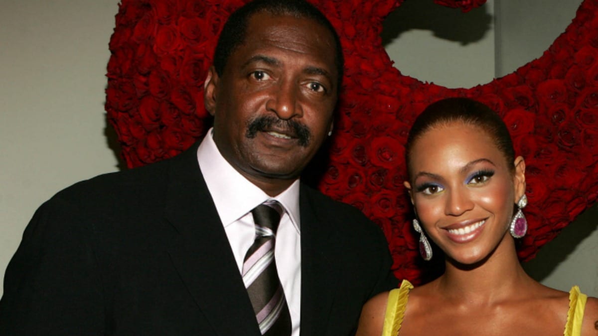 Beyonce S Dad Gets Hitched
