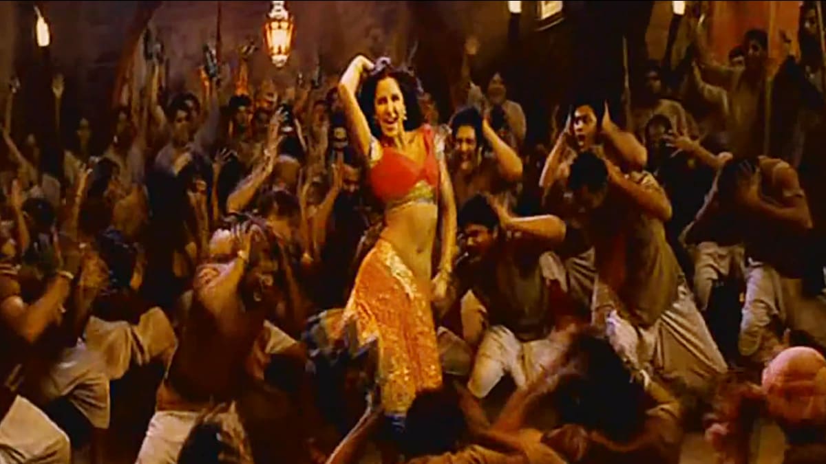 Madhuri Dixit Nude Gif - Bollywood Didn't Do It