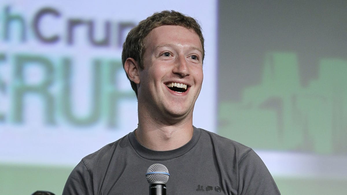 As Facebook Stock Tanks Mark Zuckerberg Is All Smiles 3218