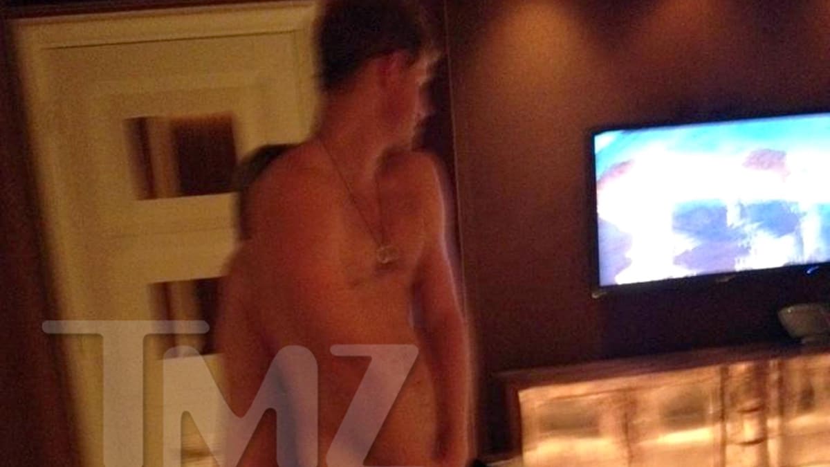 Prince Harry Nude Pictures