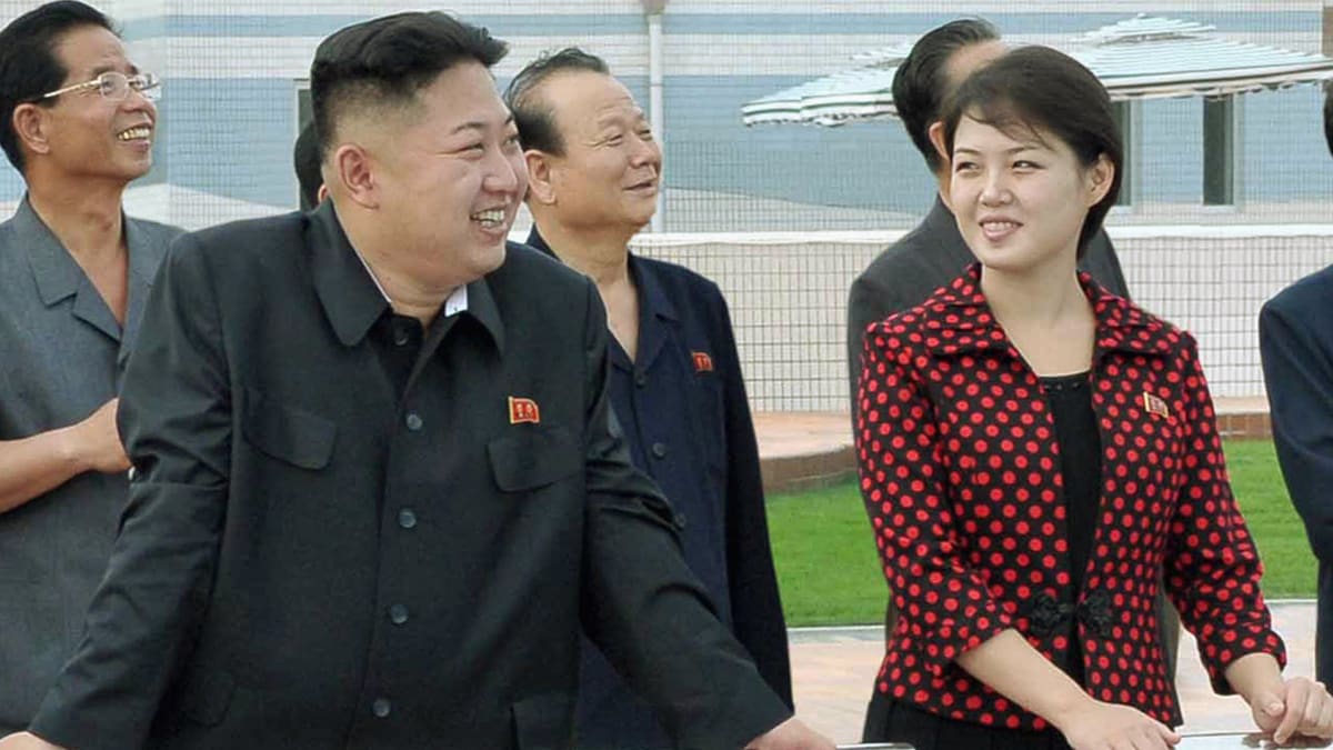 North Korea IDs Mystery Woman as Kim Jong-Un's Wife—But Who Is She ...