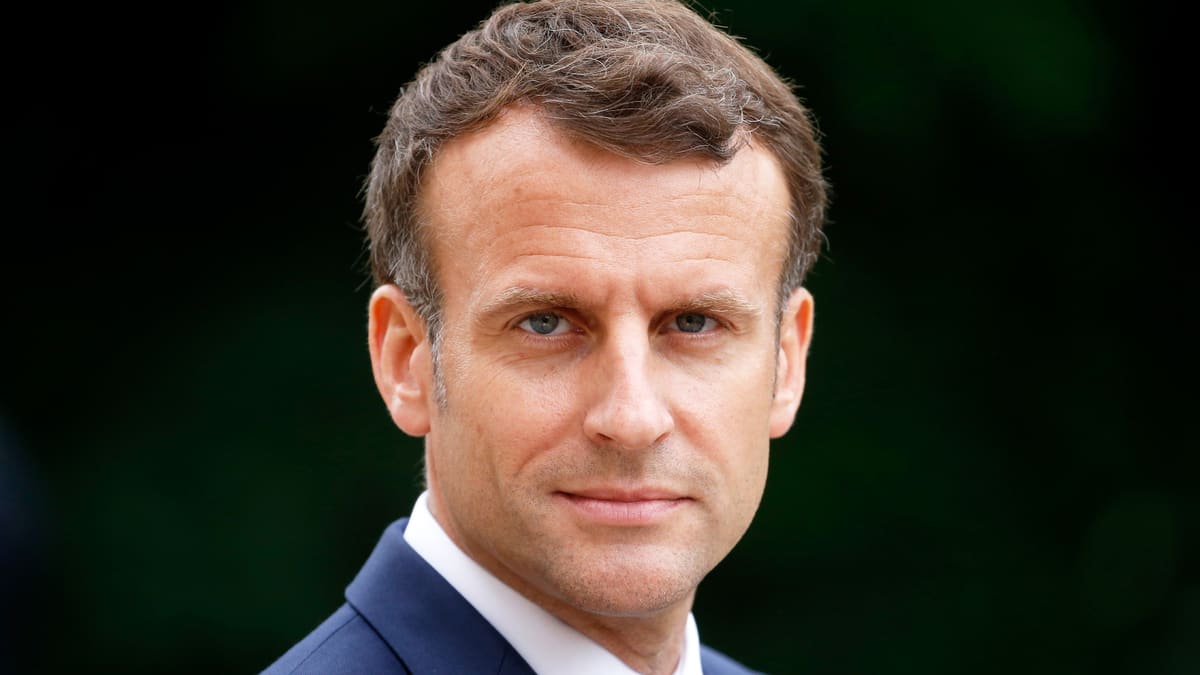 Emmanuel Macrons Chest Hair Brings Thirst to the French Election pic